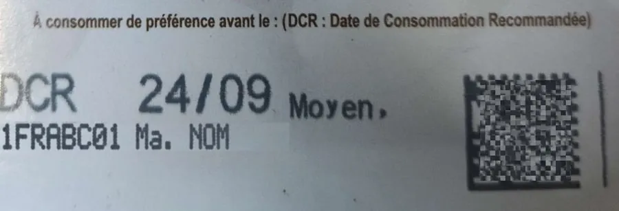 Zone imprimée d'une boîte : DCR 24/09, Moyen, puis 1FRABC01 Ma. NOM.